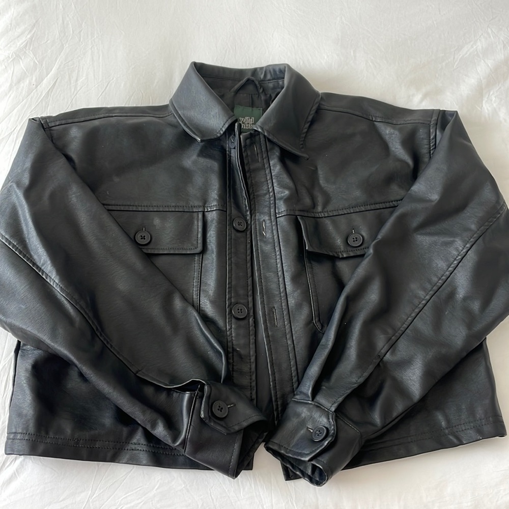 Cropped leather jacket